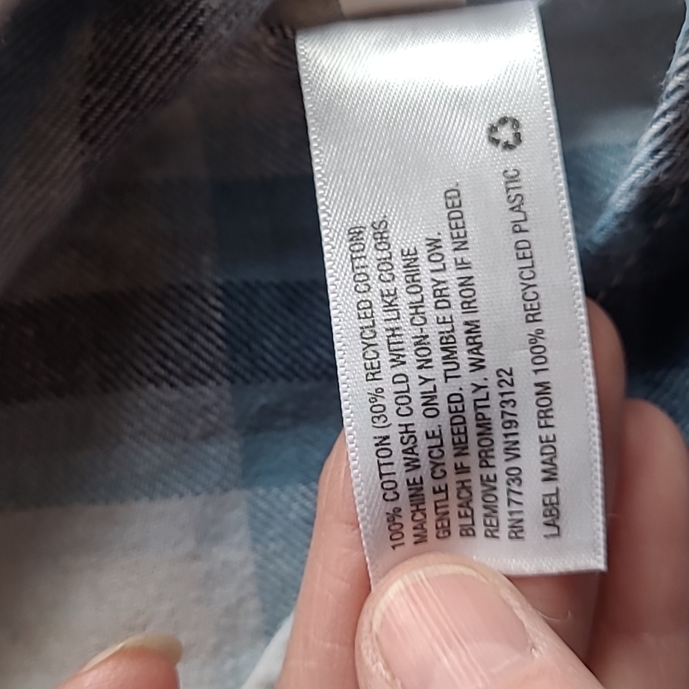 Universal thread  flannel shirt - Picture 3 of 6